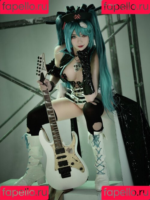 ZinieQ Onlyfans Photo Gallery 