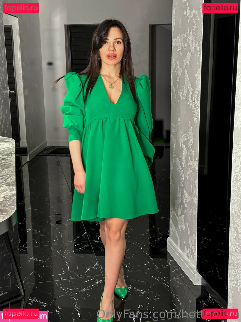 hottpolina Onlyfans Photo Gallery 