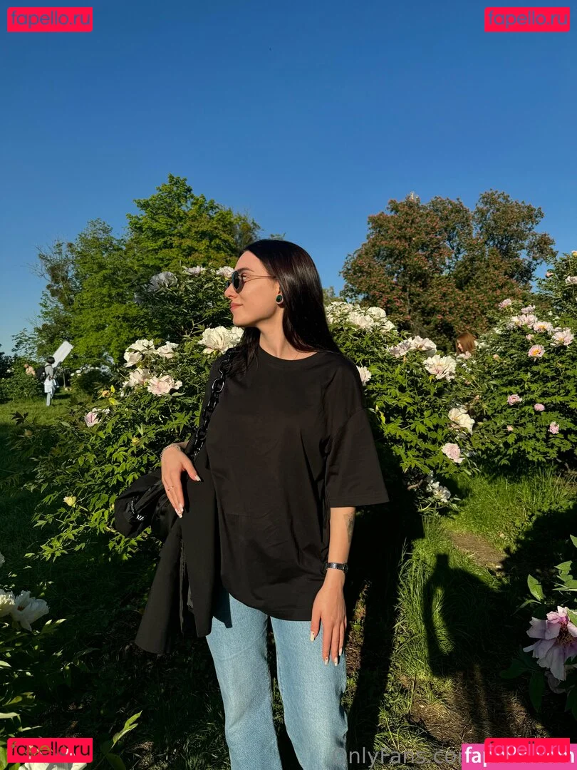 lil_mayaa Onlyfans Photo Gallery 