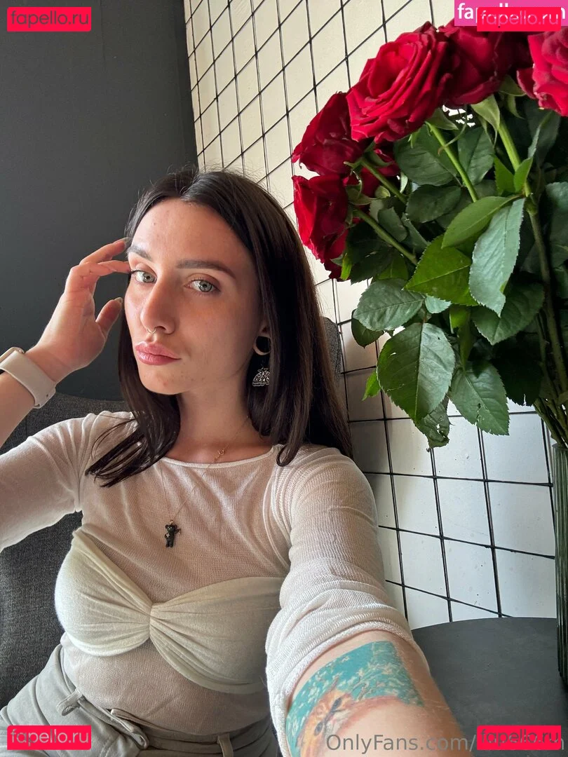 lil_mayaa Onlyfans Photo Gallery 