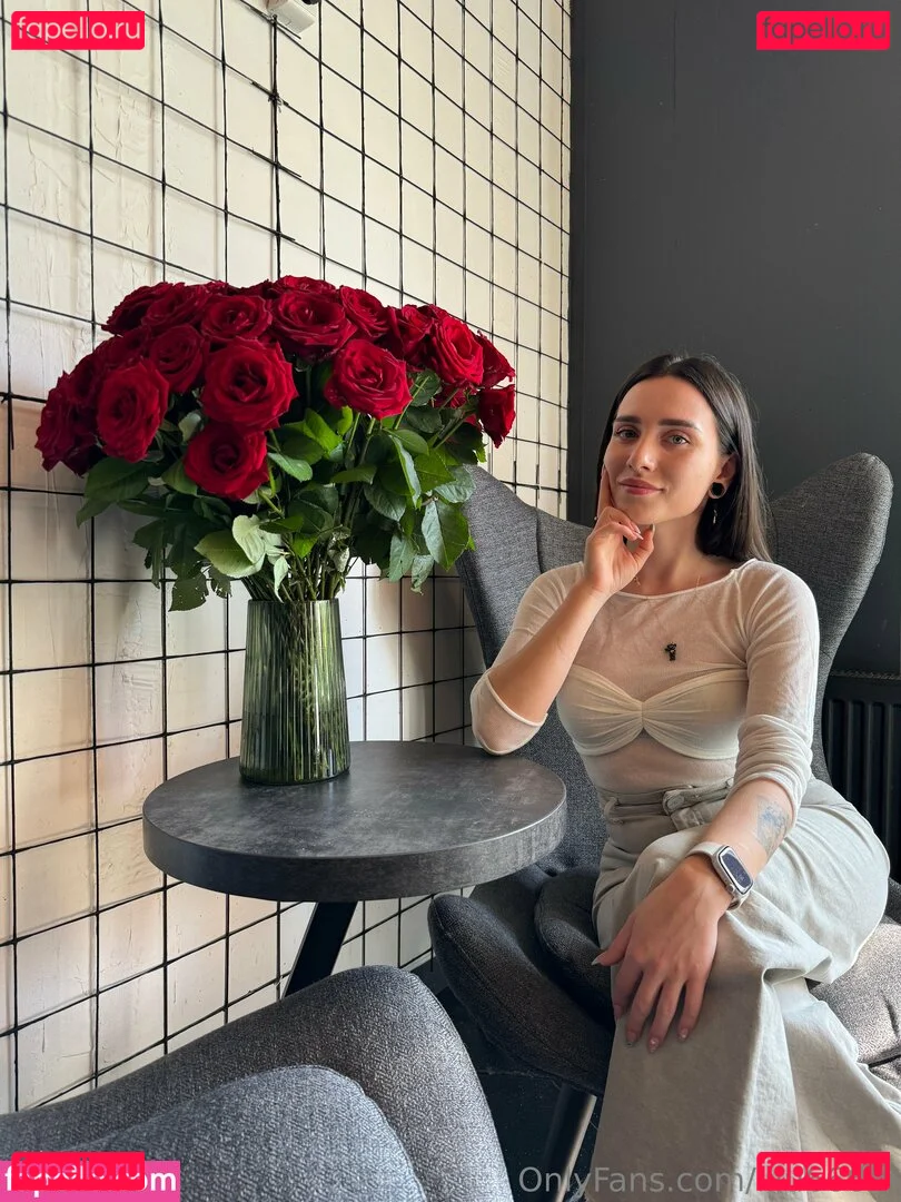 lil_mayaa Onlyfans Photo Gallery 