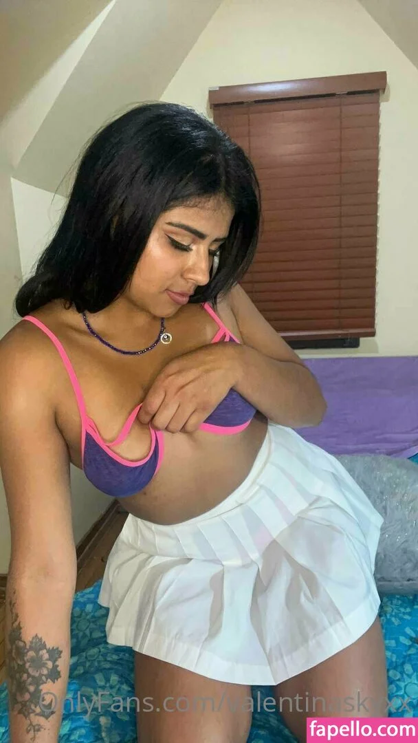 valentinaskyxx Onlyfans Photo Gallery 