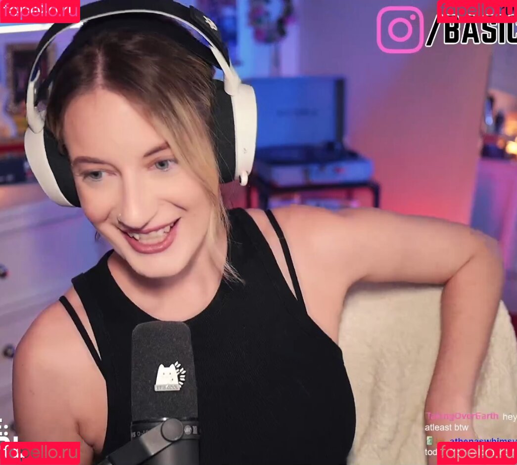 tbhlessbasic Onlyfans Photo Gallery 