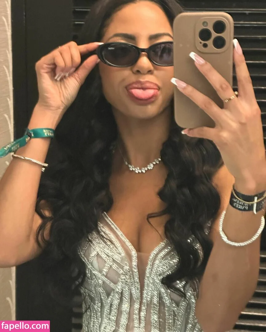 Camille Hyde Onlyfans Photo Gallery 