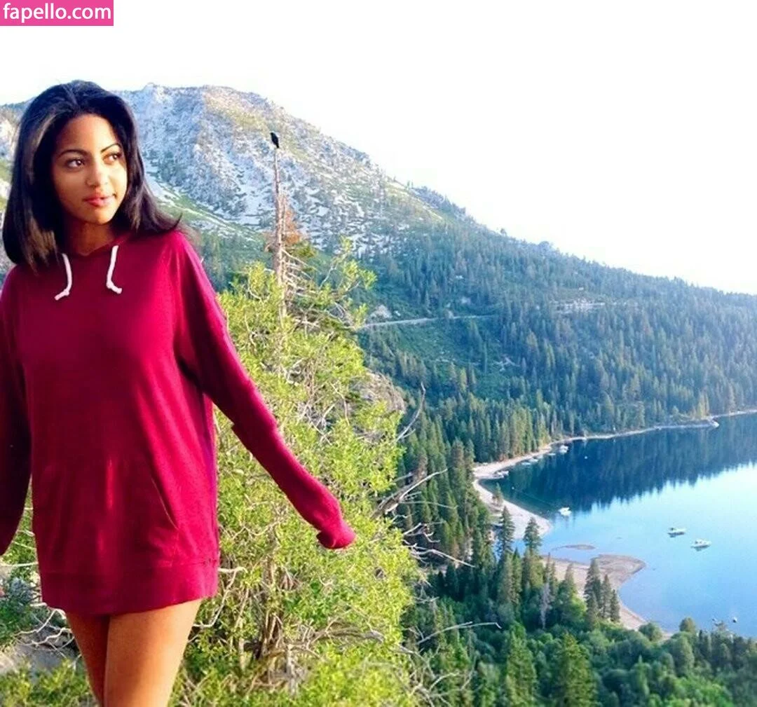 Camille Hyde Onlyfans Photo Gallery 