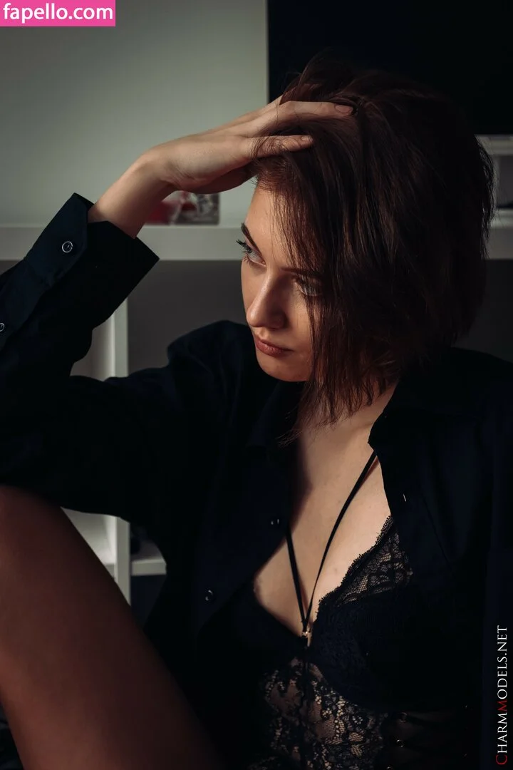 CharmModels Onlyfans Photo Gallery 