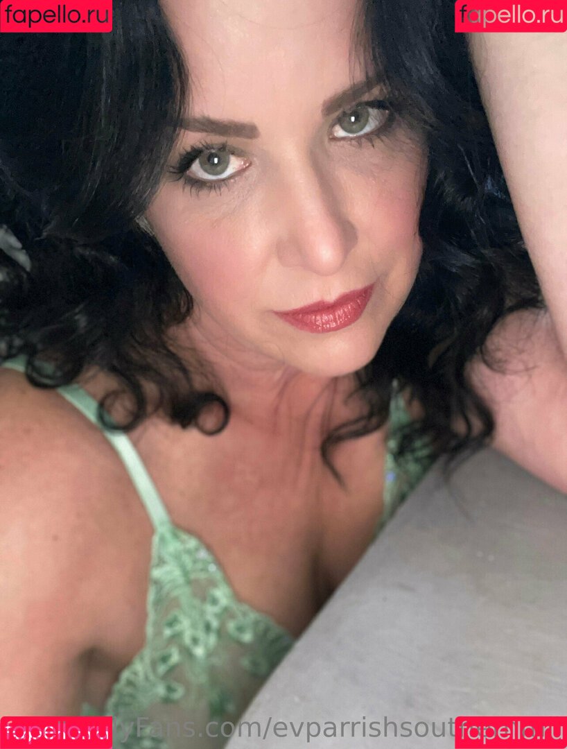 evparrishsouthernmil Onlyfans Photo Gallery 