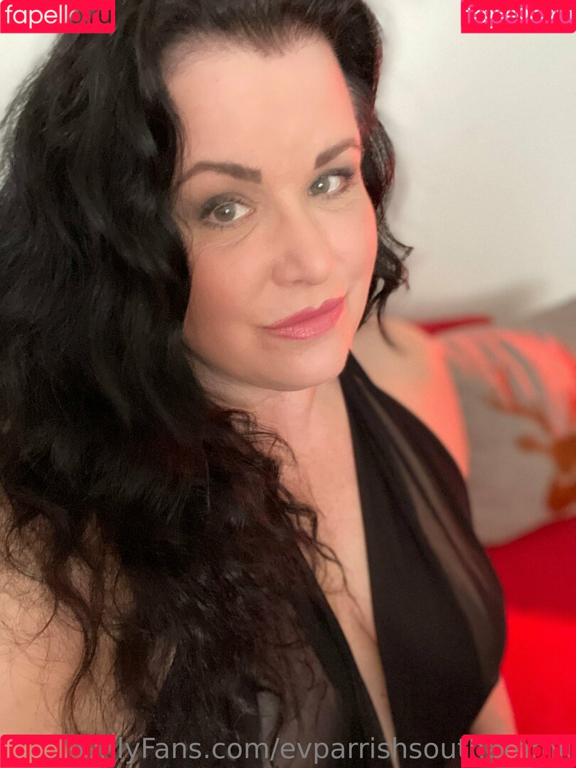 evparrishsouthernmil Onlyfans Photo Gallery 