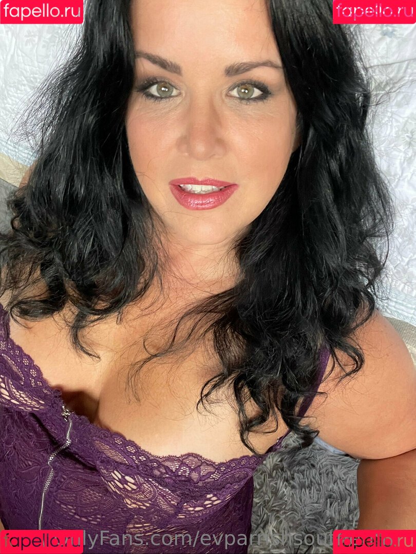 evparrishsouthernmil Onlyfans Photo Gallery 