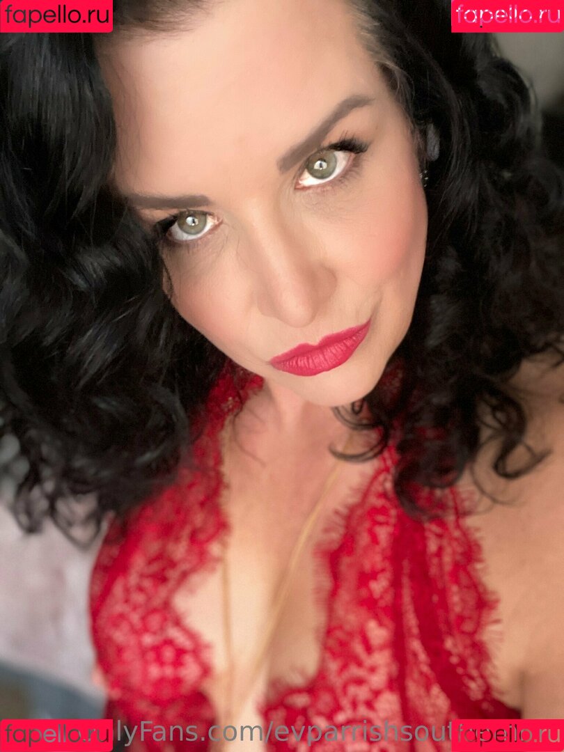 evparrishsouthernmil Onlyfans Photo Gallery 