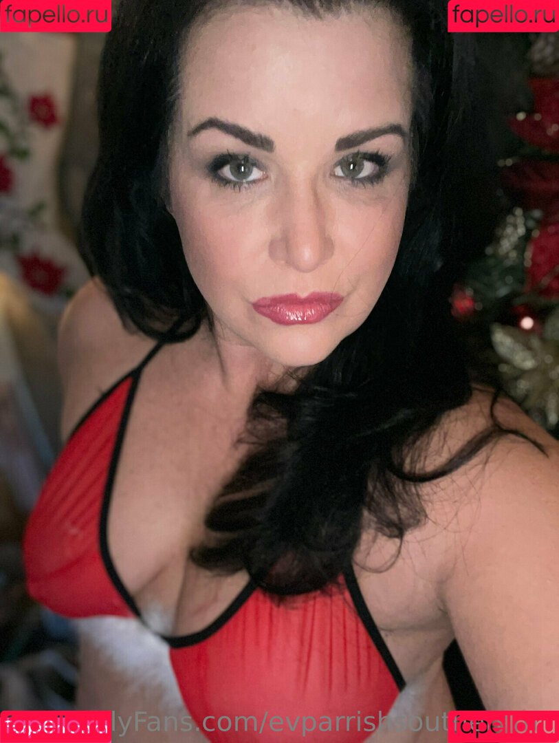 evparrishsouthernmil Onlyfans Photo Gallery 