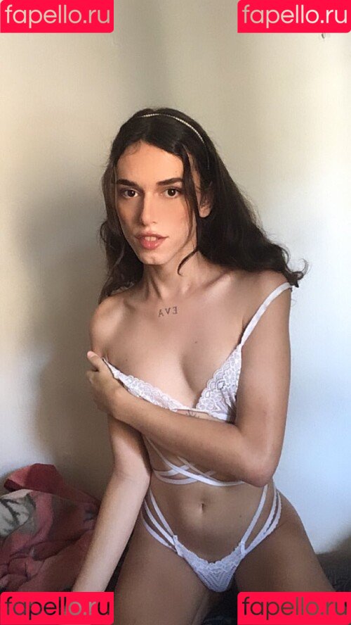 LittleTgirl Onlyfans Photo Gallery 