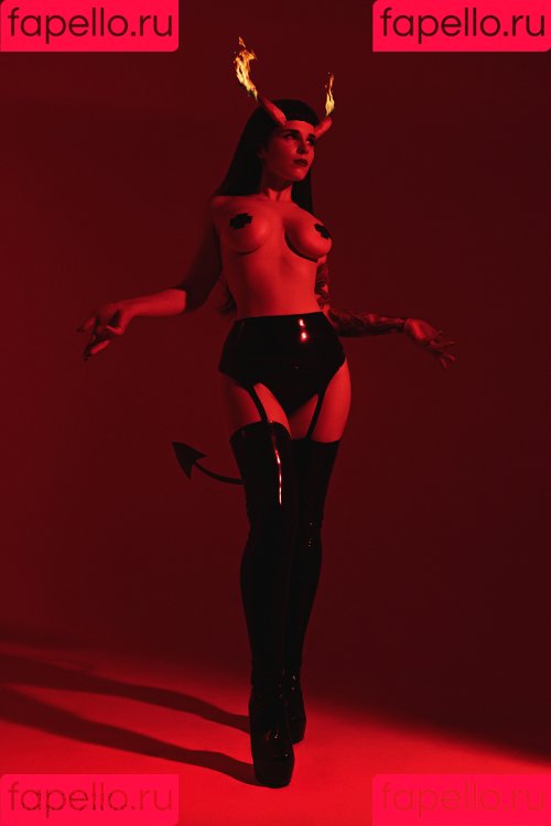 Tniwe Onlyfans Photo Gallery 