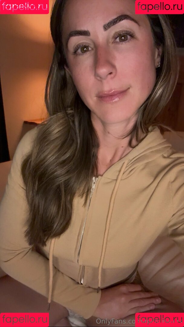 mila_james Onlyfans Photo Gallery 