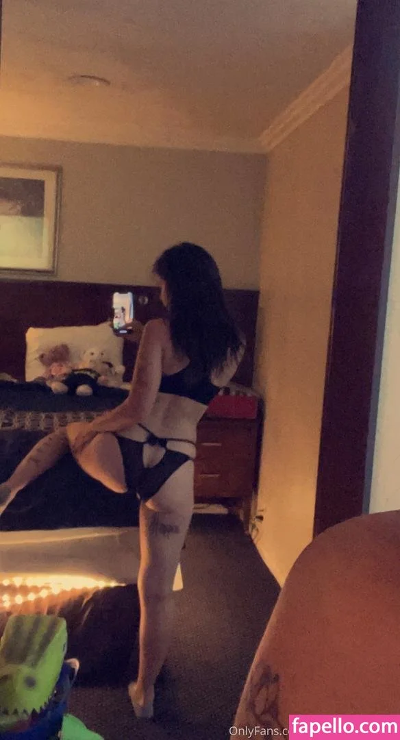 mackenzielohan Onlyfans Photo Gallery 