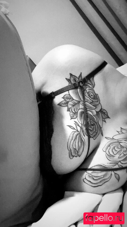 Girl_Evelyn Onlyfans Photo Gallery 