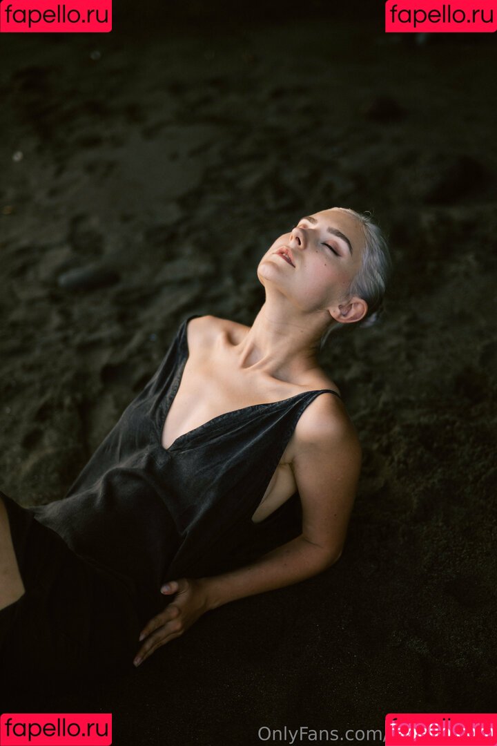 evaelfiefree Onlyfans Photo Gallery 