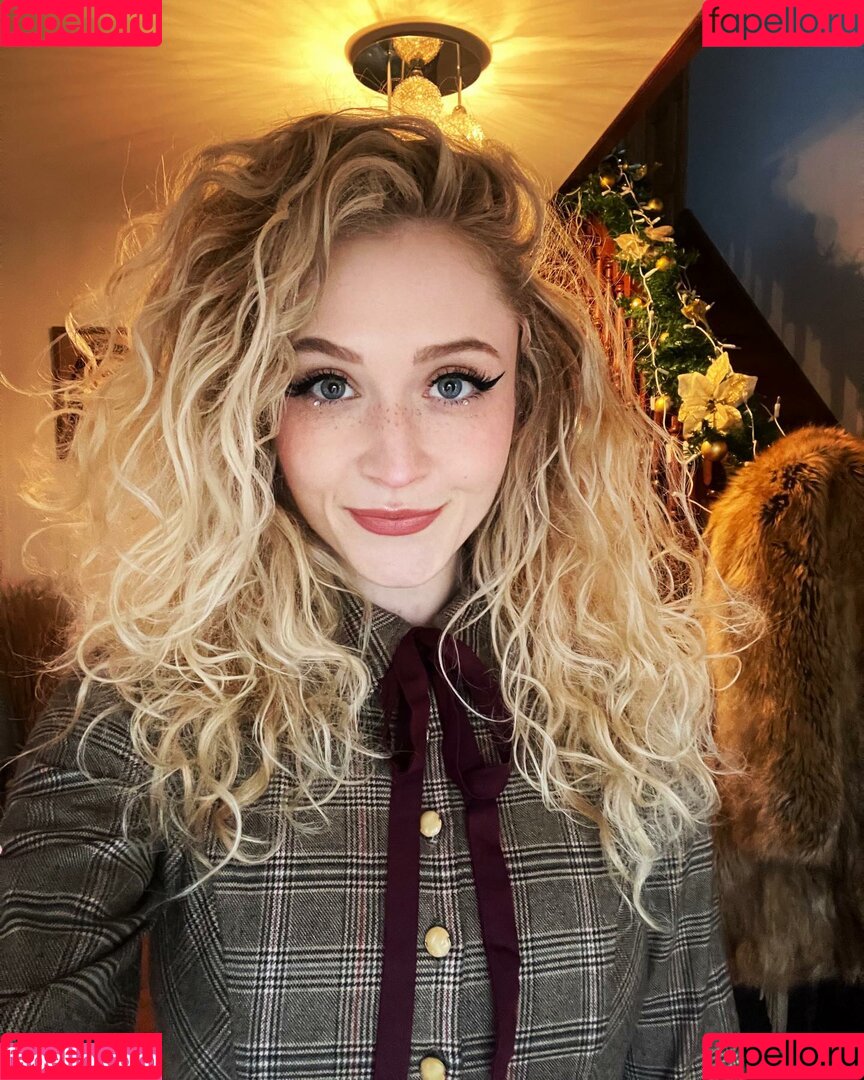 Janet Devlin Onlyfans Photo Gallery 