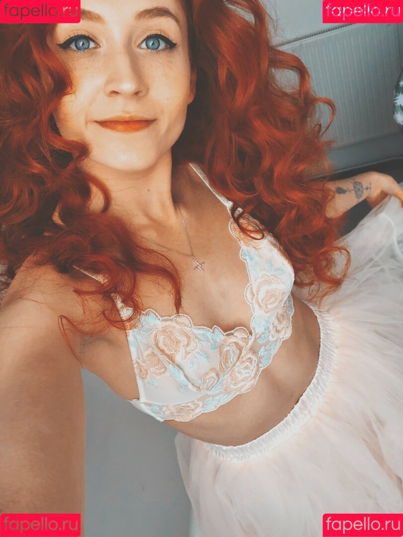 Janet Devlin Onlyfans Photo Gallery 