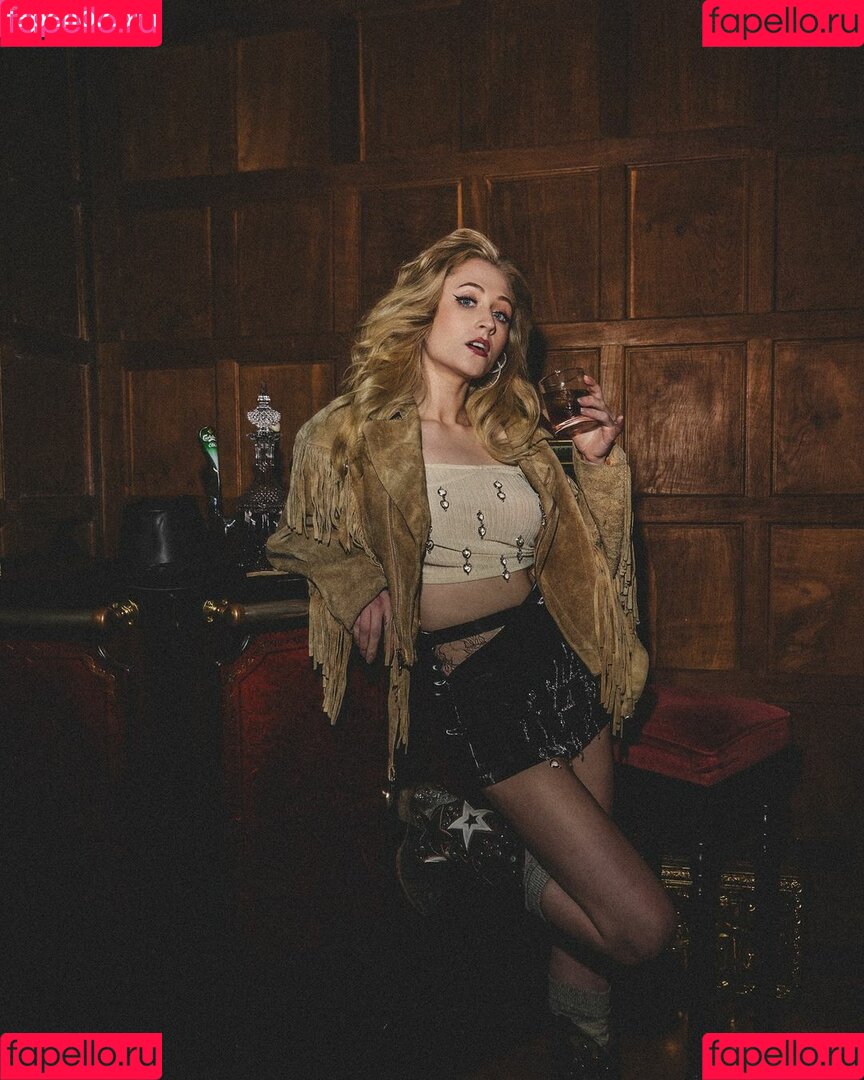 Janet Devlin Onlyfans Photo Gallery 