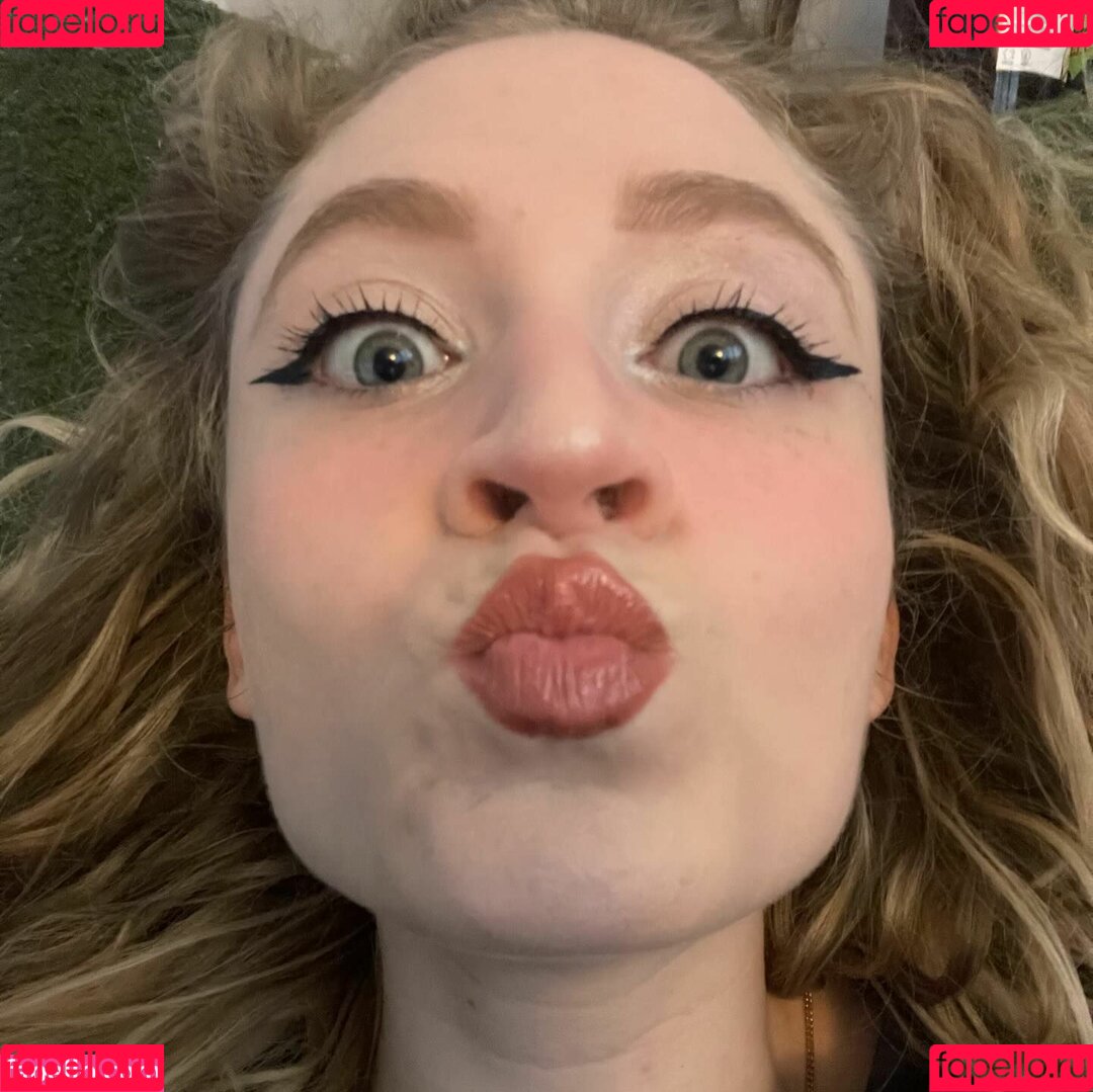 Janet Devlin Onlyfans Photo Gallery 
