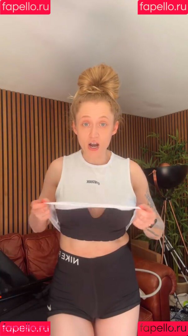 Janet Devlin Onlyfans Photo Gallery 