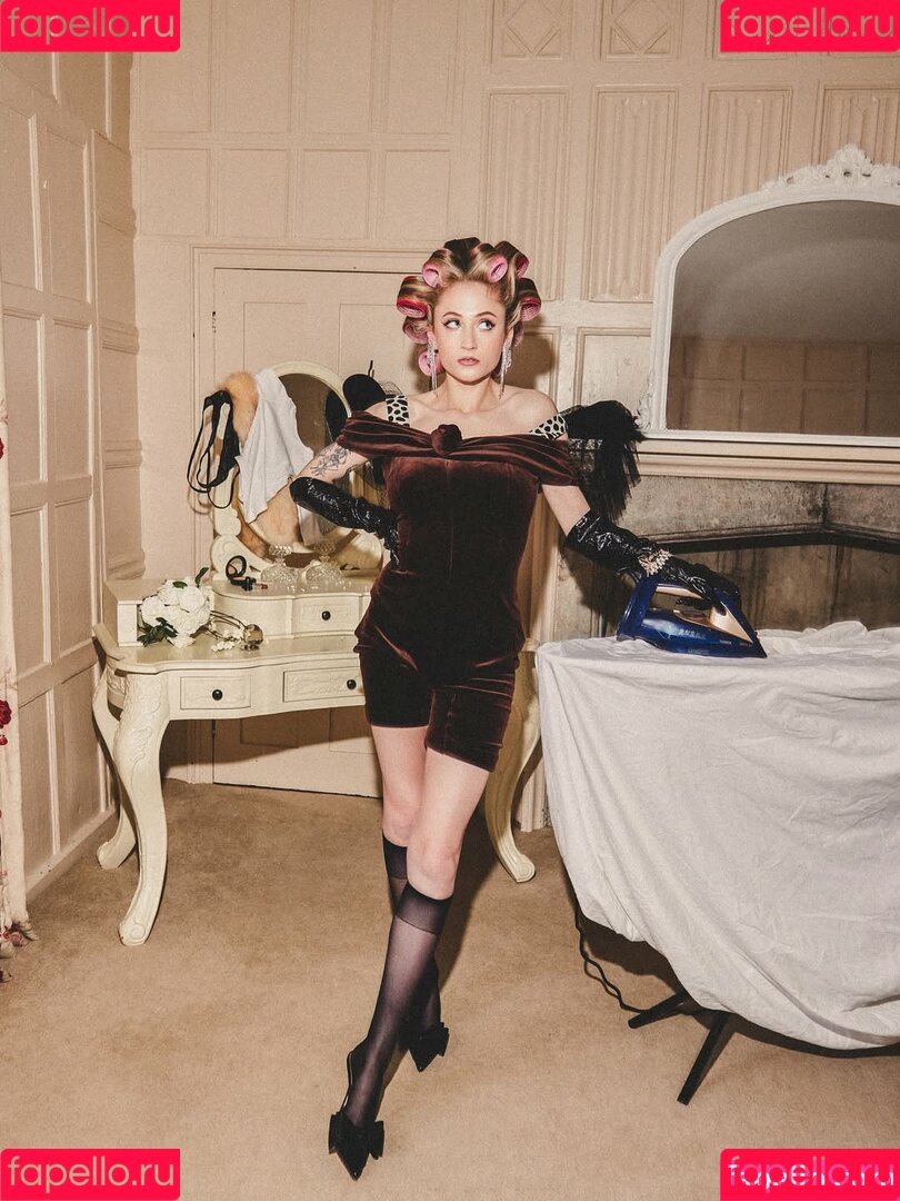 Janet Devlin Onlyfans Photo Gallery 