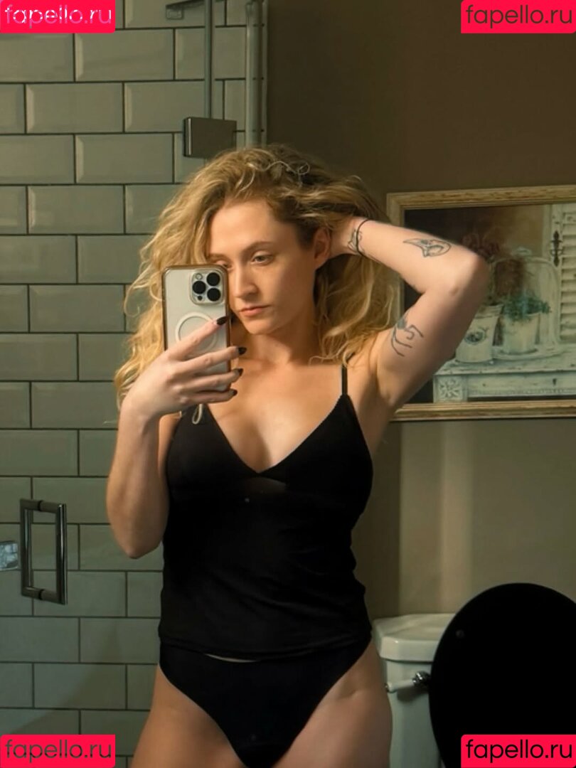 Janet Devlin Onlyfans Photo Gallery 