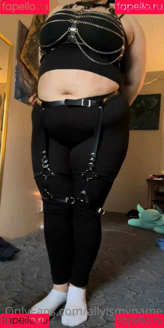allyismyname Onlyfans Photo Gallery 