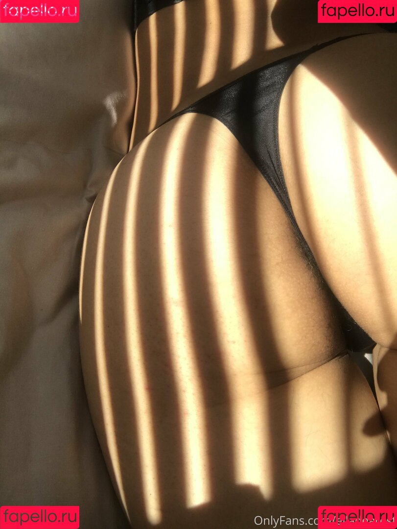 elladearest Onlyfans Photo Gallery 