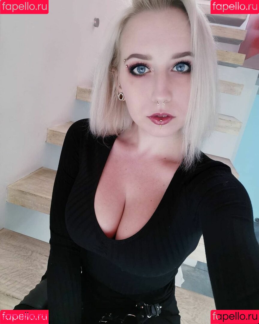 Methvespertine Onlyfans Photo Gallery 