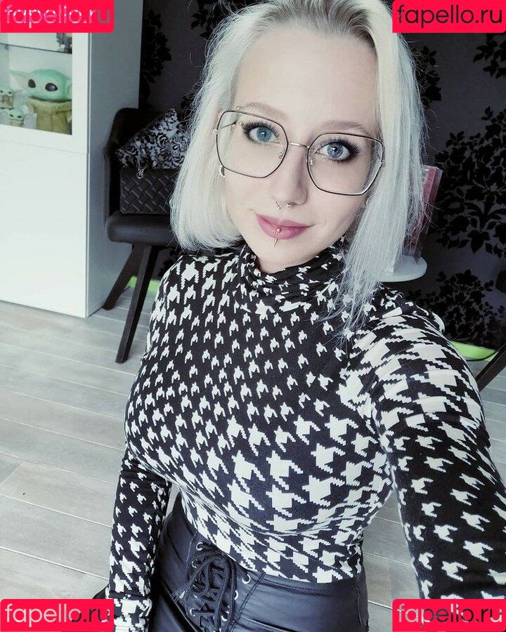 Methvespertine Onlyfans Photo Gallery 