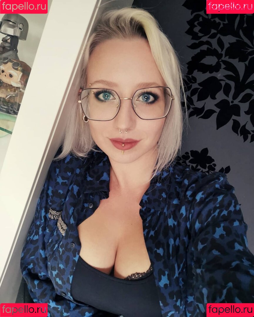 Methvespertine Onlyfans Photo Gallery 