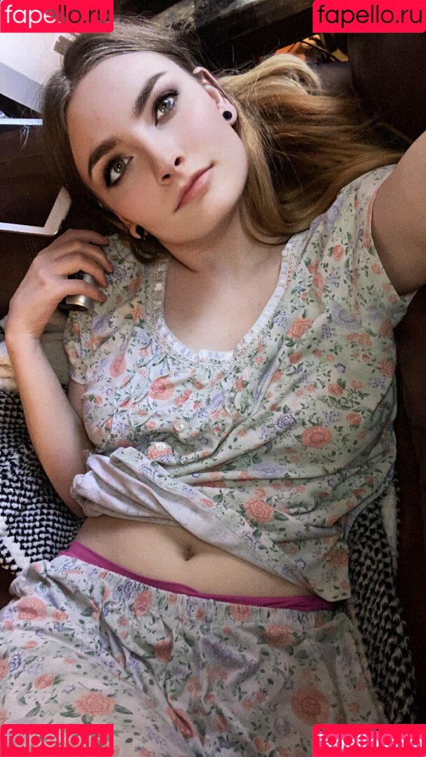 sunflowerseedling Onlyfans Photo Gallery 