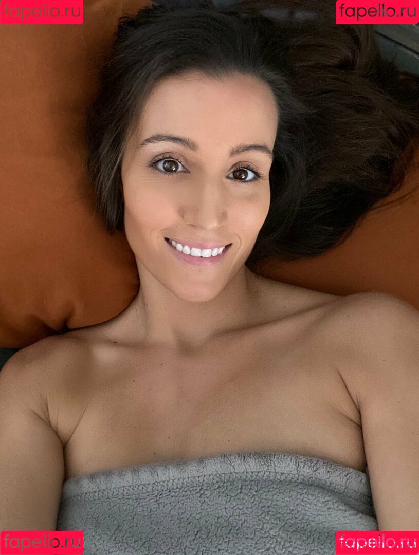 Justine Davis Onlyfans Photo Gallery 