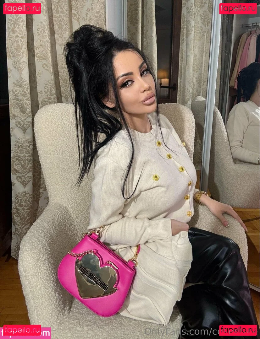 celinefree Onlyfans Photo Gallery 