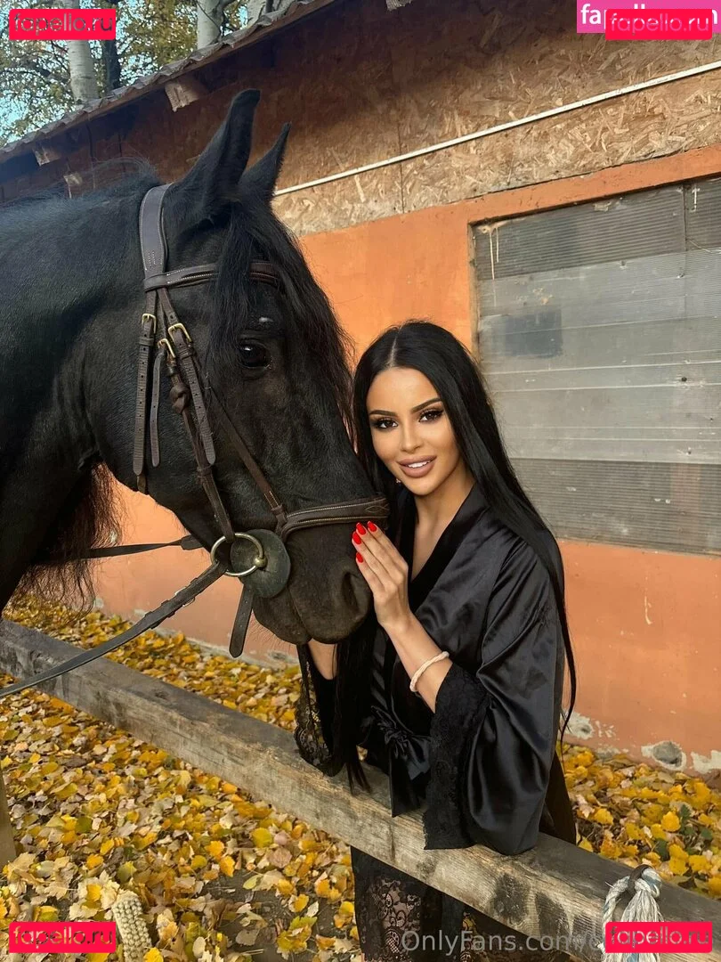 celinefree Onlyfans Photo Gallery 