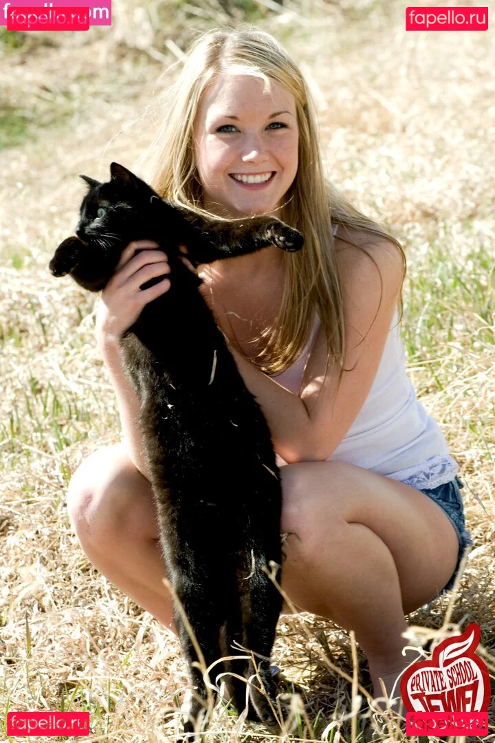 ThisYearsModel Onlyfans Photo Gallery 