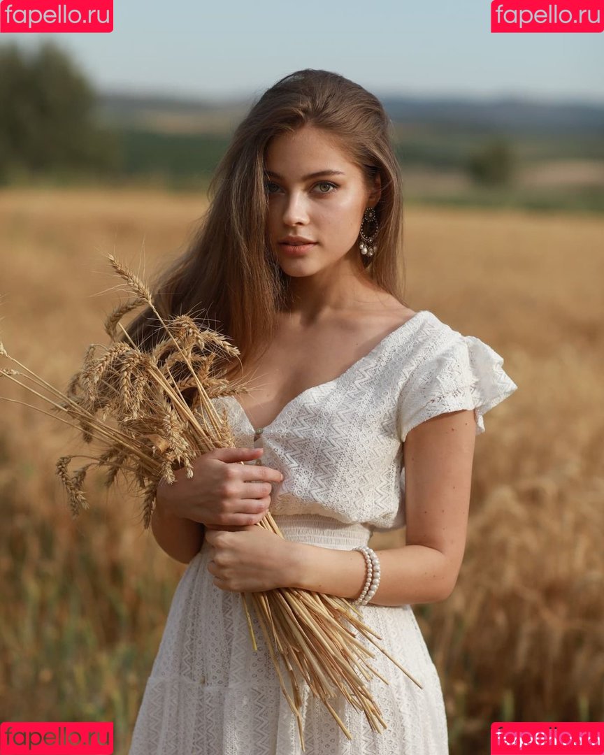 Polina Wiatr Onlyfans Photo Gallery 