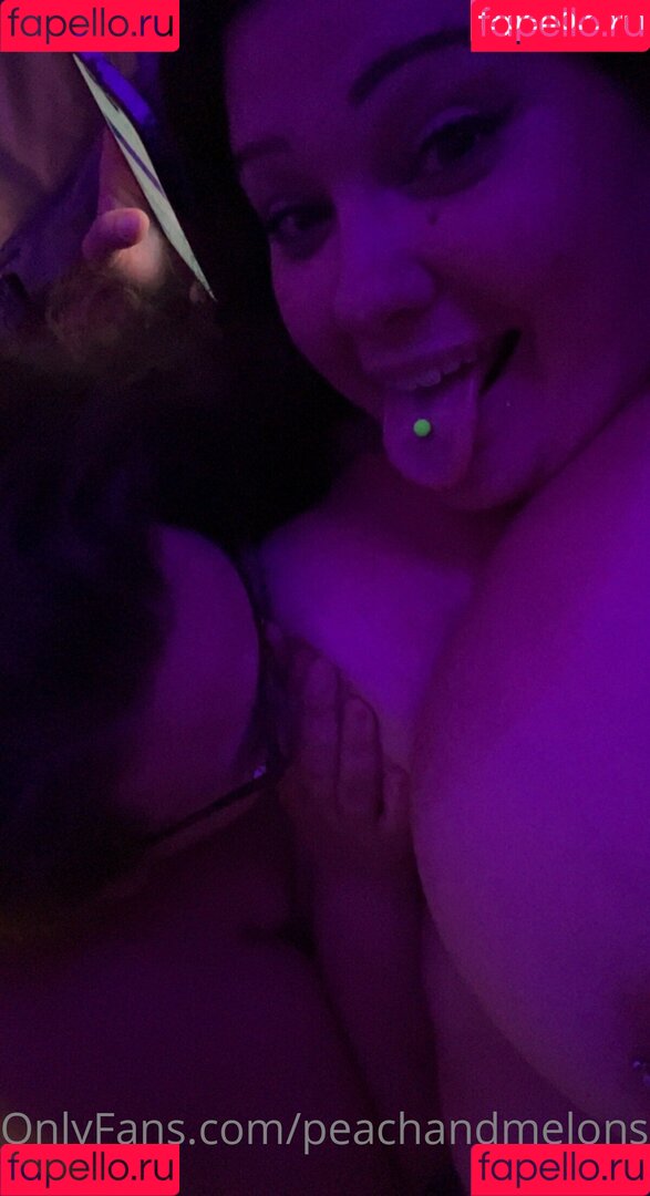peachandmelons95 Onlyfans Photo Gallery 