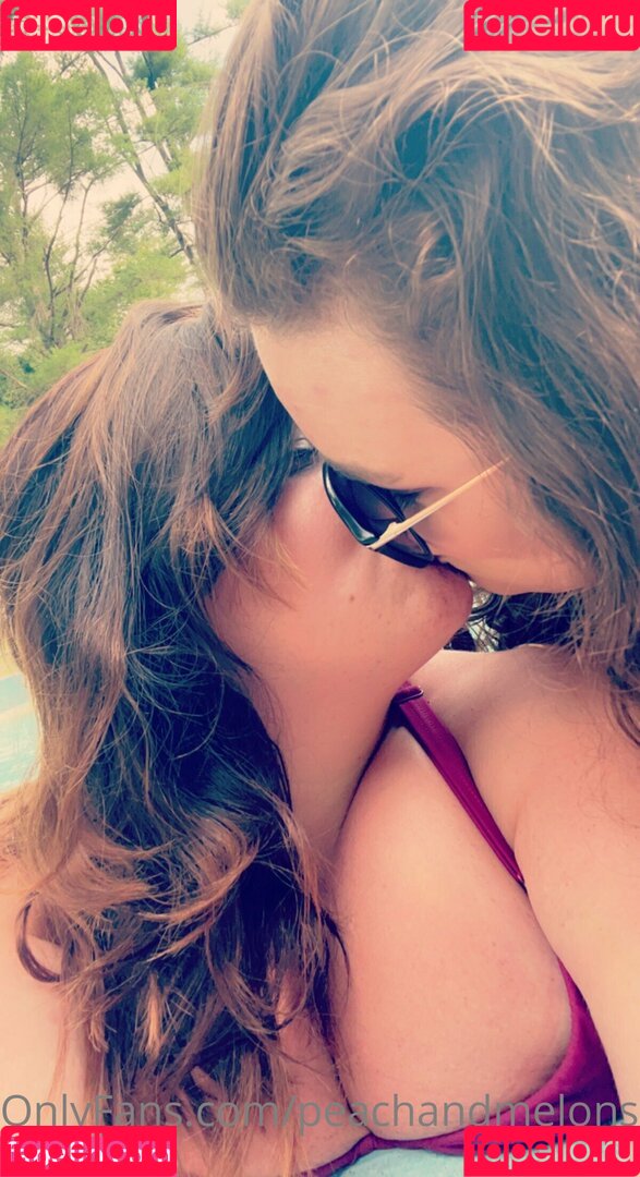 peachandmelons95 Onlyfans Photo Gallery 