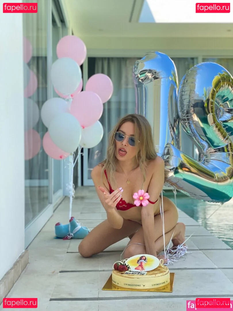 schoolgirldiary Onlyfans Photo Gallery 