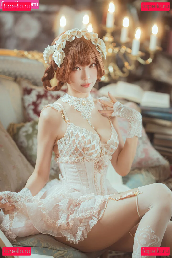 eeelyeee Onlyfans Photo Gallery 