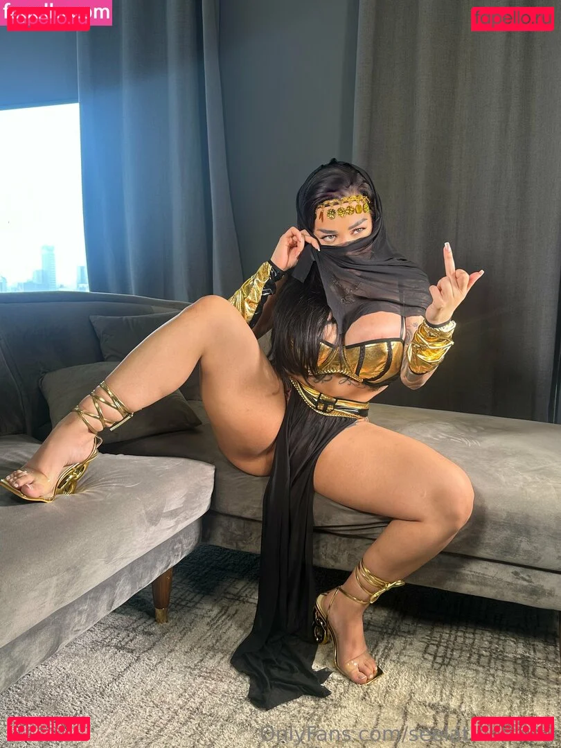 seelatinbeauty Onlyfans Photo Gallery 