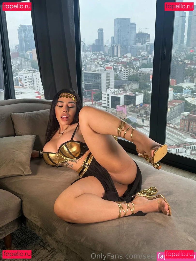 seelatinbeauty Onlyfans Photo Gallery 