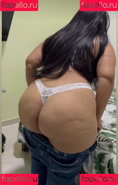 Laura Bernal Onlyfans Photo Gallery 