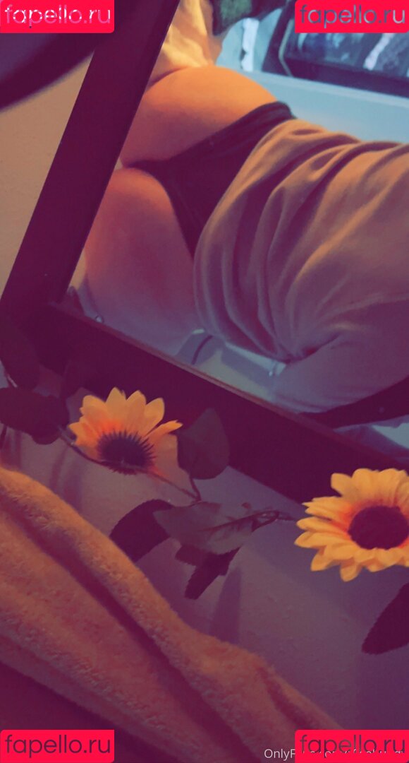 r0sebuddy Onlyfans Photo Gallery 