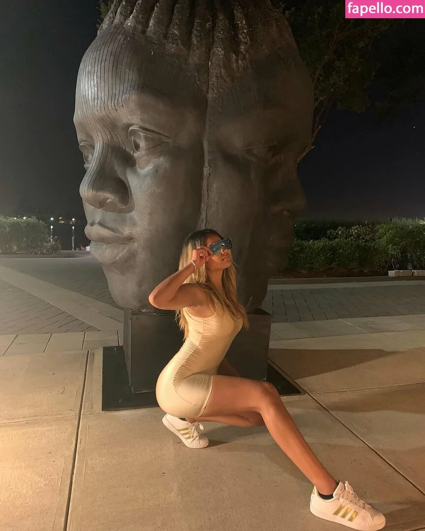 adina_eni Onlyfans Photo Gallery 