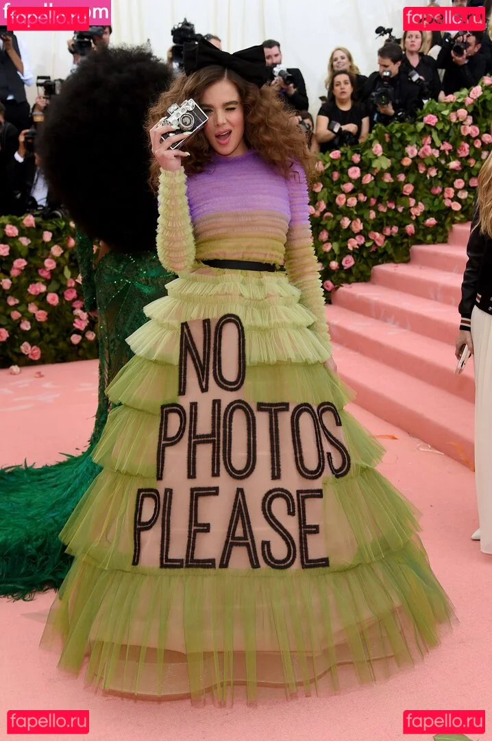 Hailee Steinfeld Onlyfans Photo Gallery 