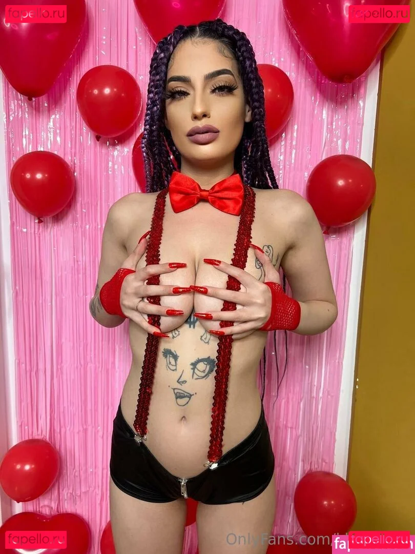 kleopwtrx Onlyfans Photo Gallery 